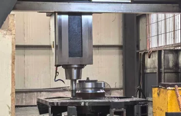 大規模な CNC ガントリー加工は、カスタム コンポーネントの輸出競争力をどのように強化しますか?唐山悦新機械はプロセス革新を通じて海外の重工業供給市場を開拓しています。